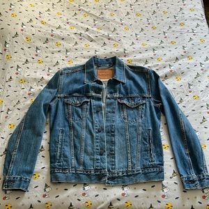 Levi’s Premium Denim Jacket Size: S